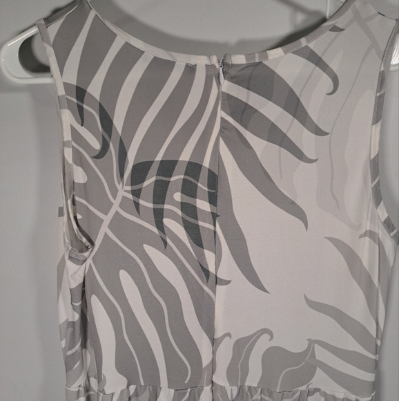 LILY by Firmiana Jumpsut with wide leg size large - Picture 6 of 7